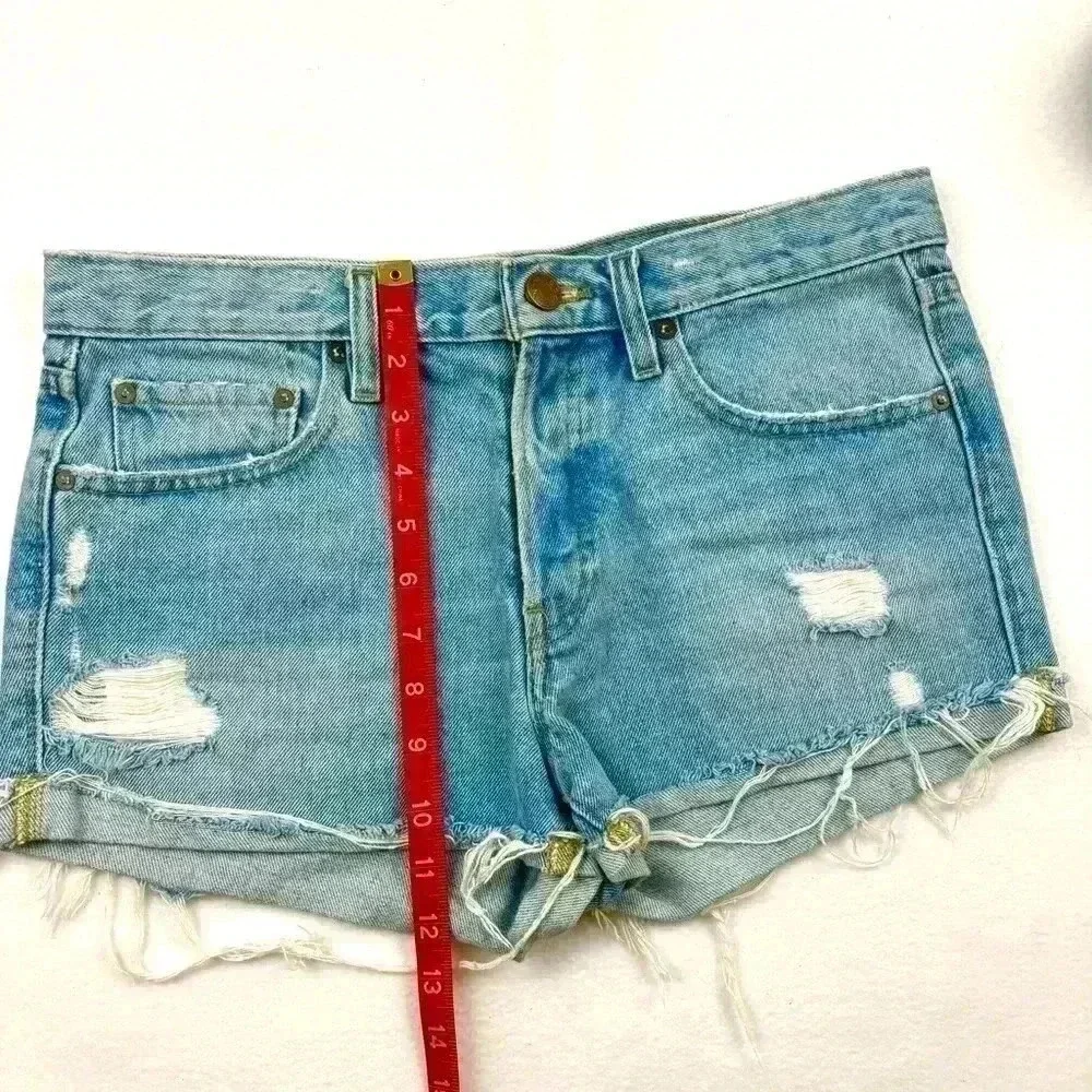 BDG Mid-Rise Tomgirl Button Fly Cheeky Denim Fray Cuffed Jean Short Size 27